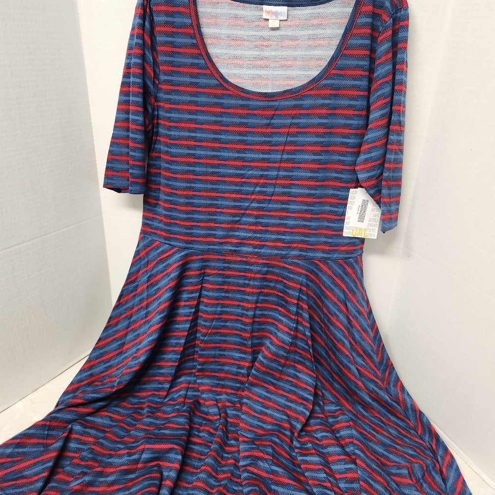 Lularoe Nicole Skater Dress Sz 3XL Blue Red Arrow Print New